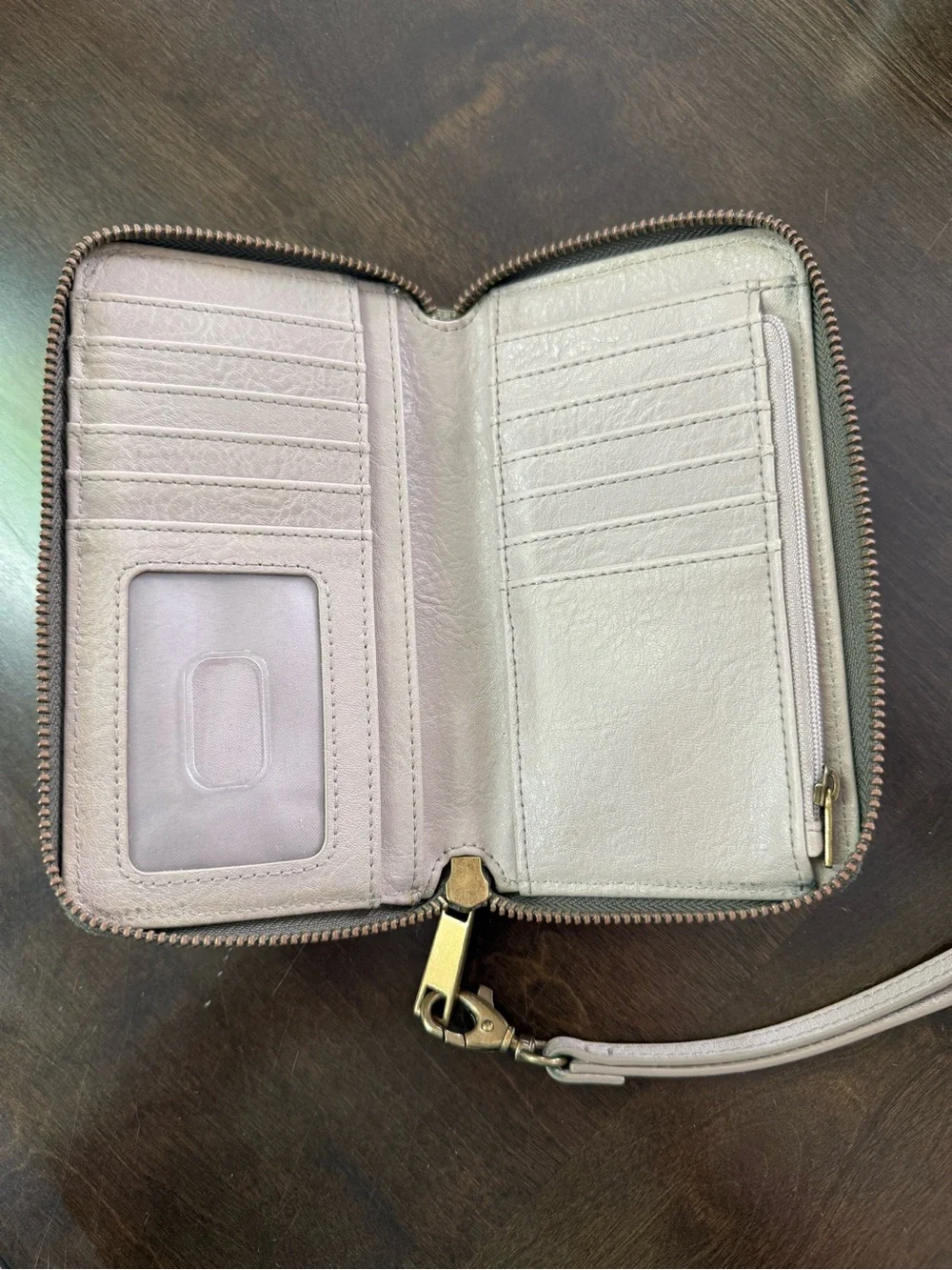 Fossil sleek zip